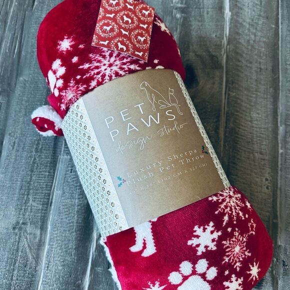 Christmas Dogs Snowflake Wreath Plush Sherpa Pet Throw Blanket - Picture 2 of 3